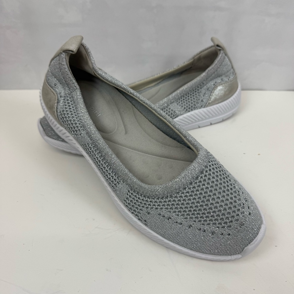 Easy Spirit Glitz Walking Shoes Silver Knit Slip-Ons Sz. 7N NWOT